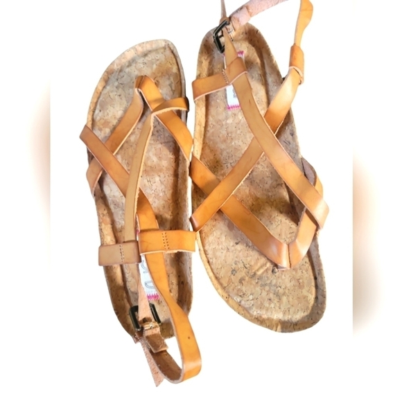 Sugar Rampage Elexxa Natural Criss-cross Sling Back Buckle Toe Ring Sandals Sz 9 - Picture 5 of 11